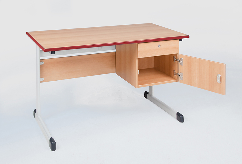 Lehrertisch Lehrertisch